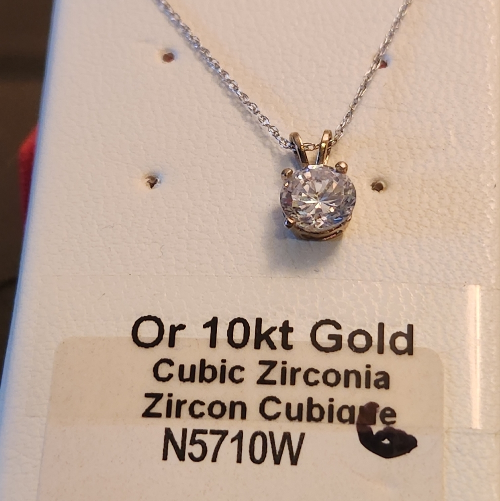NEW 10K SOLID WG ROUND BRILLIANT-CUT CUBIC ZIRCONIA NECKLACE